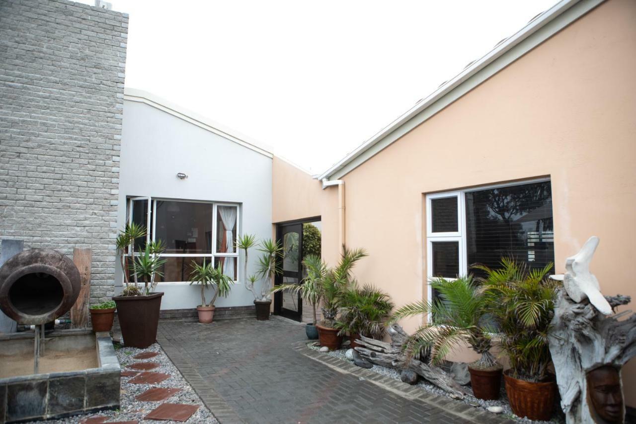 Meransha Self Catering Cc Walvis Bay Luaran gambar